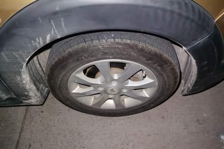 Used Venucia R50X 2013 1.6L Manual Model