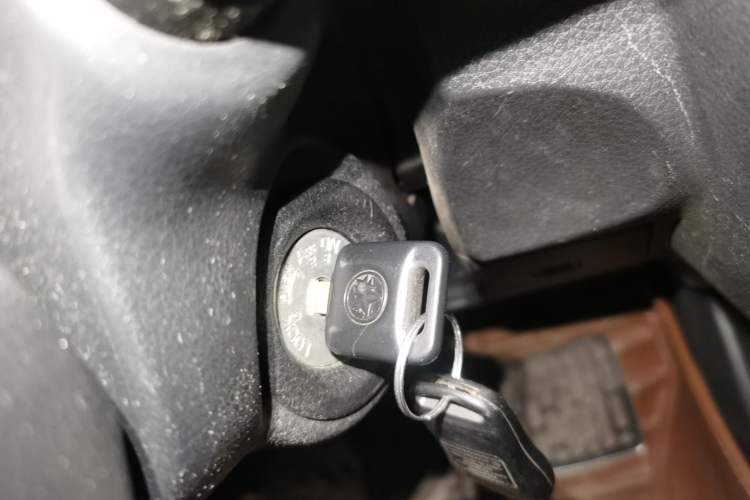 Used Venucia R50X 2013 1.6L Manual Model