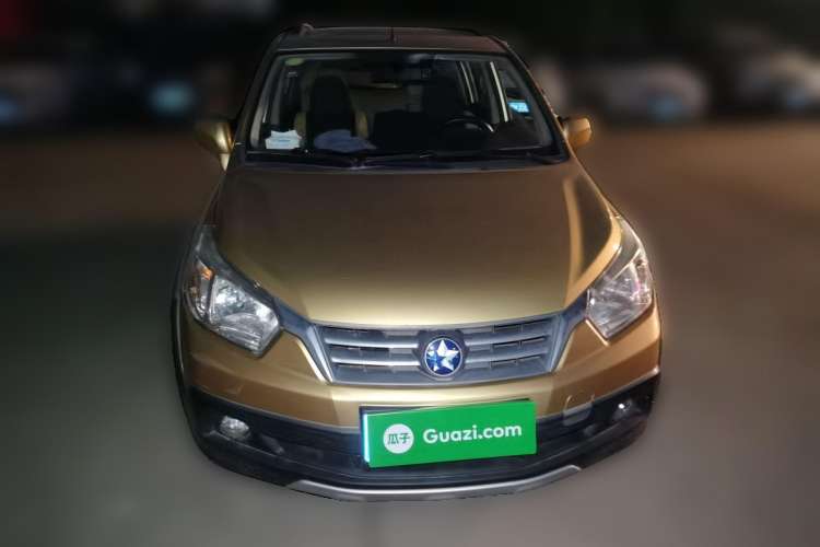 Used Venucia R50X 2013 1.6L Manual Model