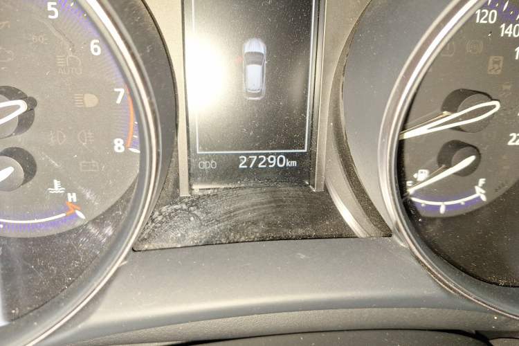 Used Toyota IZOA 2020 2.0L Yichi Version
