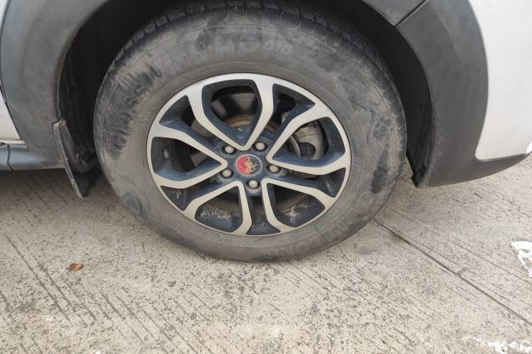 Used FORTHING Joyear XV 2016 1.6L CVT Comfort Model