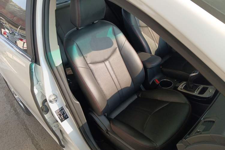 Used BYD e5 2016 300 Luxury Edition
