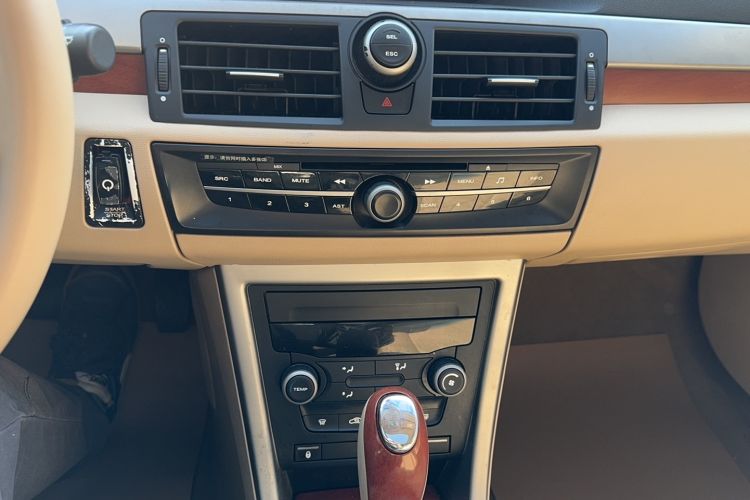 Used Roewe 550 2012 550 1.8L Automatic Value Edition