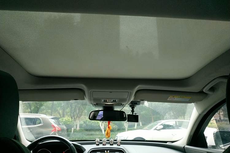 Used Jaguar XE 2015 2.0T 200 PS R-Sport
