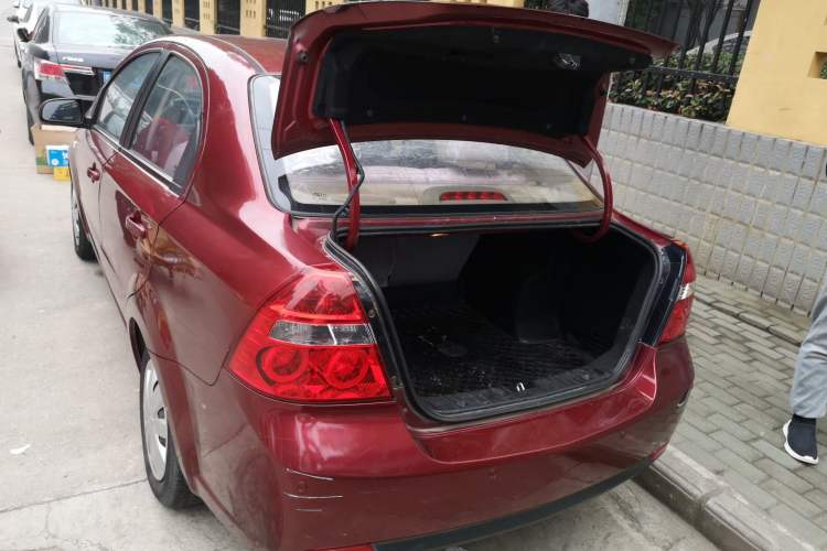 Used Chevrolet Lova 2010 1.4 MT Fengdu Version Trunk