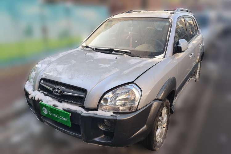 Used Hyundai Tucson 2009 2.0L Manual Two-Wheel Drive Fashion Edition