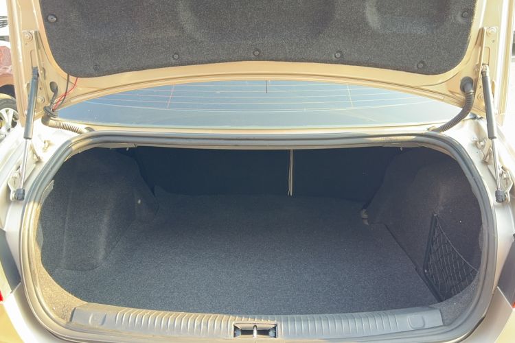 Used Roewe 550 2012 550 1.8L Automatic Value Edition