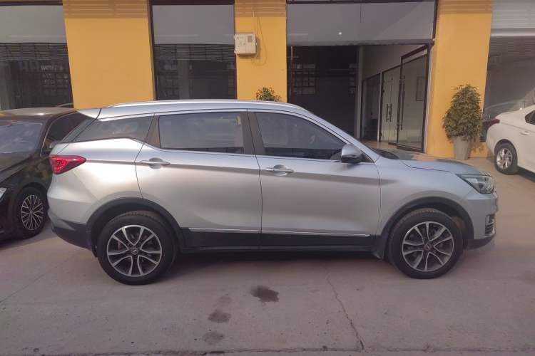 Used Hanteng X5 2018 1.5T CVT Luxury Edition
