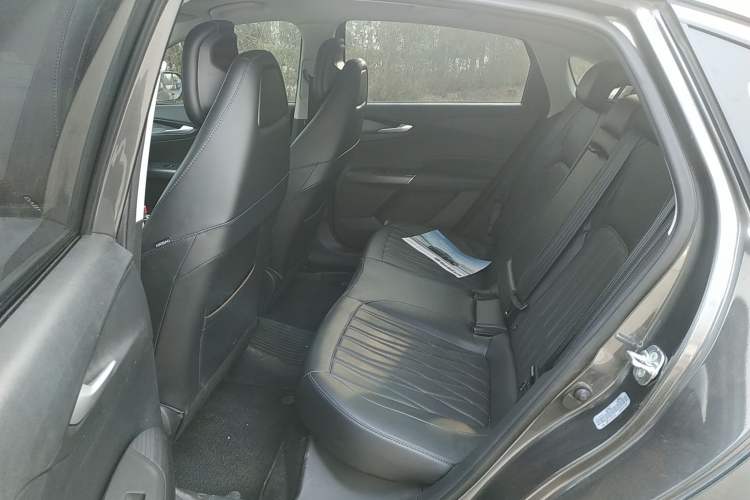 Used CHANGAN Eado DD 2023 Blue Whale NE 1.5T GDI DCT Flagship Model Left Rear Seat