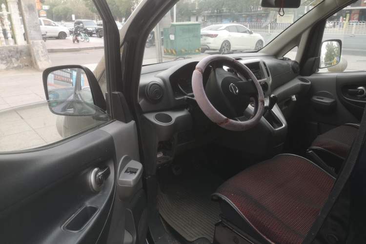 Used Nissan NV200 2012 1.6L 232 Seats Zunya Trim Driver Seat