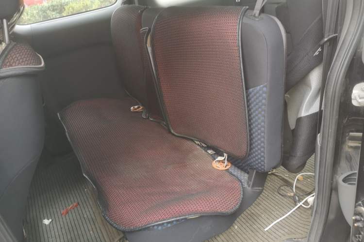Used Nissan NV200 2012 1.6L 232 Seats Zunya Trim Left Rear Seat