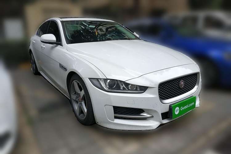 Used Jaguar XE 2015 2.0T 200 PS R-Sport
