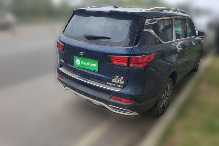 Used Oshan COS1 2018 1.5T Automatic 7-Seater
