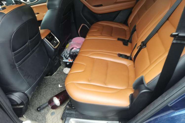 Used Oshan COS1 2018 1.5T Automatic 7-Seater
