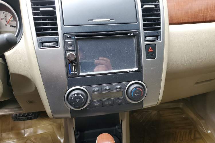 Used Nissan Tiida Sedan 2008 1.6L Automatic Smart Version