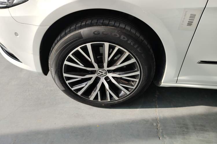 Used Volkswagen CC 2015 1.8TSI Luxury Model
