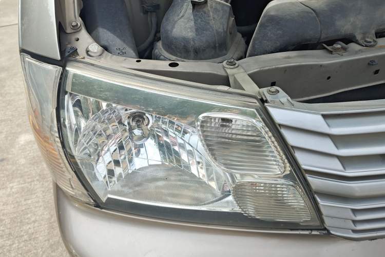 Used Jinbei Express 2017 2.0L Standard Version V19