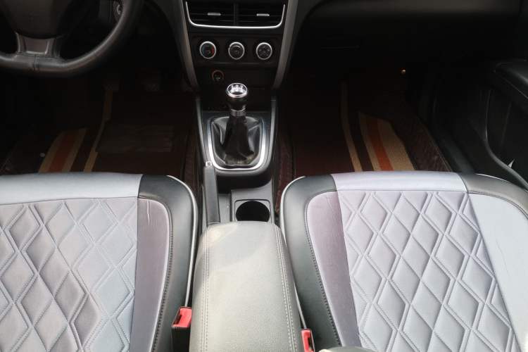 Used Bestune B30 2017 1.6L manual Comfort trim level