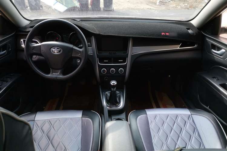 Used Bestune B30 2017 1.6L manual Comfort trim level