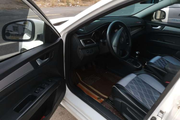 Used Bestune B30 2017 1.6L manual Comfort trim level