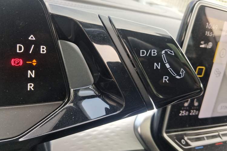 Used Volkswagen ID.6 X 2021 Pure Edition Gear Lever