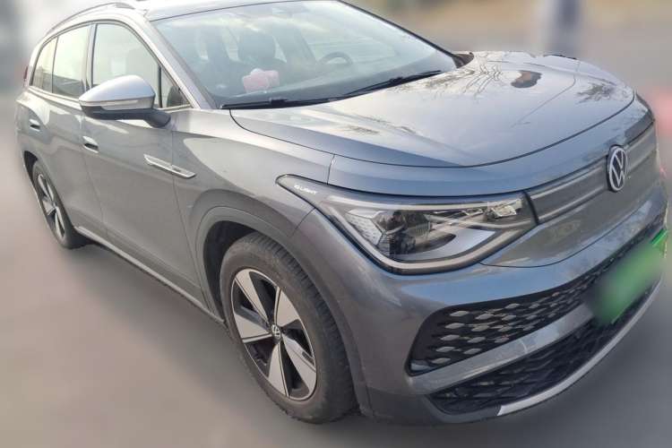 Used Volkswagen ID.6 X 2021 Pure Edition Front Right 45 Deg