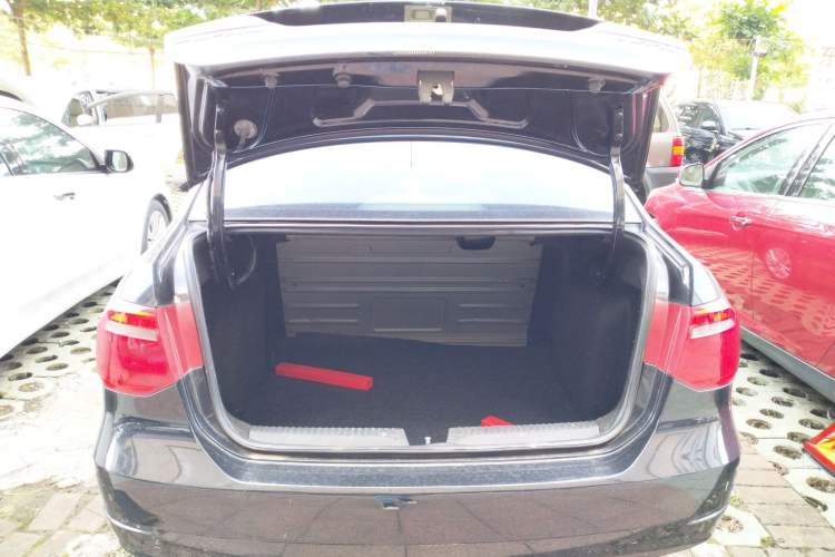 Used Volkswagen Jetta 2013 1.6L Automatic Comfort Model
