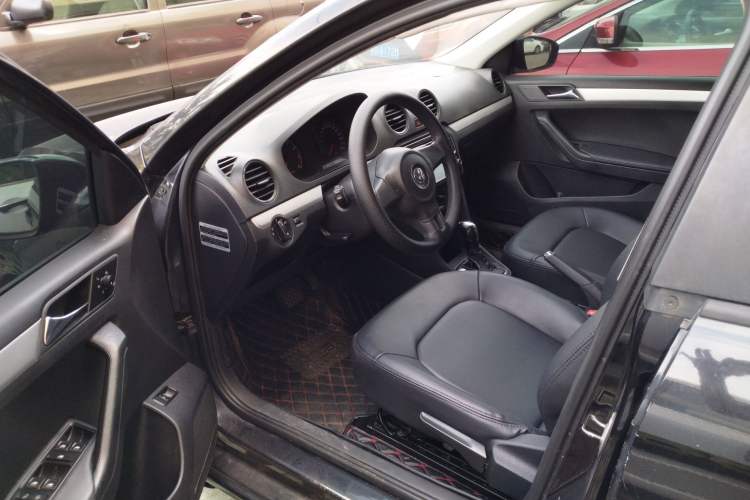 Used Volkswagen Jetta 2013 1.6L Automatic Comfort Model
