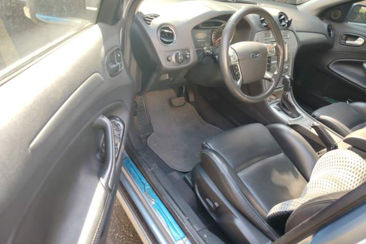 Used Ford Mondeo 2008 2.3L Luxury Sport Navigation Edition
