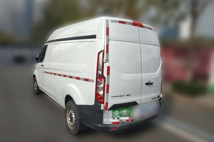 Used Ford Transit 2017 2.0T Diesel Van Mid-Chassis Mid-Roof China V Standard