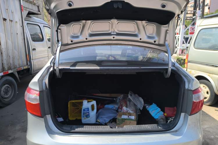 Used Kia K2 2011 Sedan 1.6L Automatic Transmission Premium
