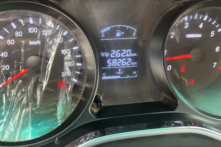 Used Jinbei 750 2016 1.5L Luxury Model
