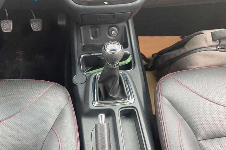 Used Jinbei 750 2016 1.5L Luxury Model
