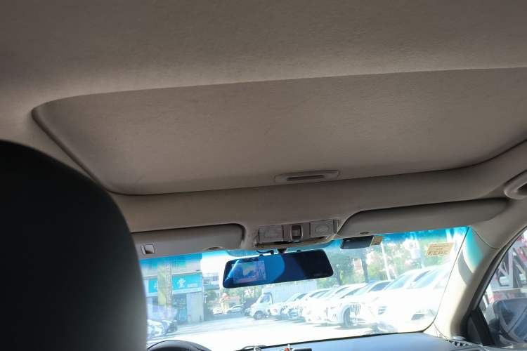 Used Kia K2 2011 Sedan 1.6L Automatic Transmission Premium
