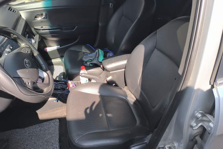 Used Kia K2 2011 Sedan 1.6L Automatic Transmission Premium
