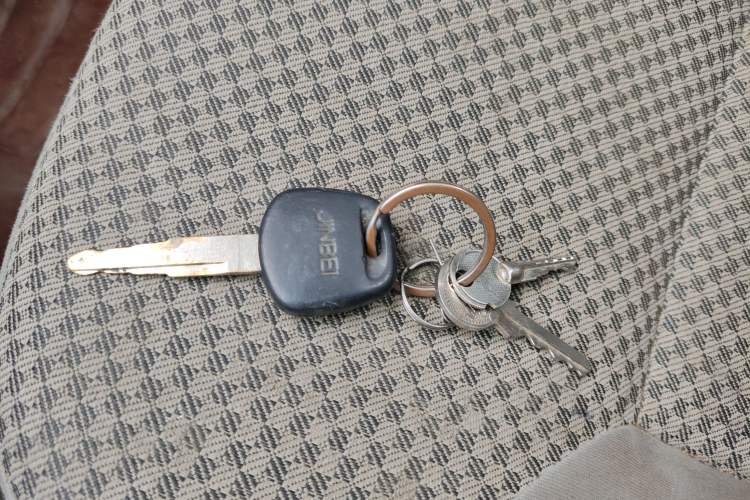 Used Jinbei Jindian 2014 2.4T Golden 009 Diesel Comfort Version with Short Wheelbase
