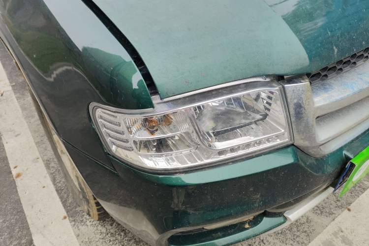 Used Jinbei Jindian 2014 2.4T Golden 009 Diesel Comfort Version with Short Wheelbase
