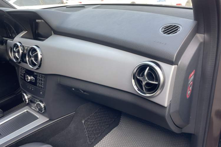 Used Mercedes-Benz GLK-Class 2015 GLK 260 4MATIC Fashion Edition Ultimate Version