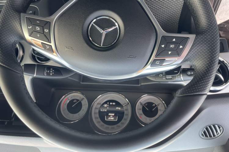 Used Mercedes-Benz GLK-Class 2015 GLK 260 4MATIC Fashion Edition Ultimate Version