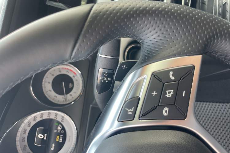 Used Mercedes-Benz GLK-Class 2015 GLK 260 4MATIC Fashion Edition Ultimate Version