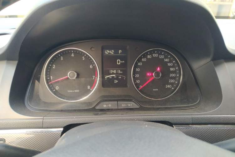 Used Volkswagen Cross Lavida 2014 1.4TSI DSG Instrument Cluster