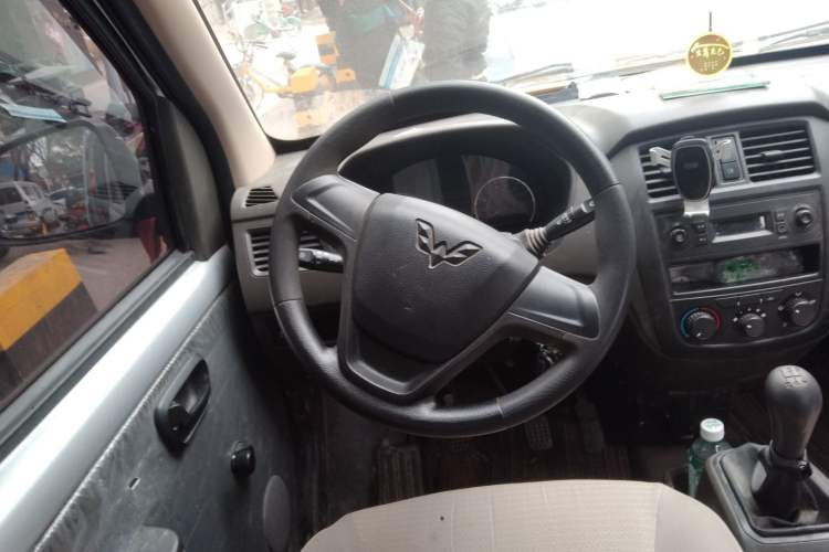 Used Wuling Rongguang S 2021 1.2L Base Model 7-Seater LSI