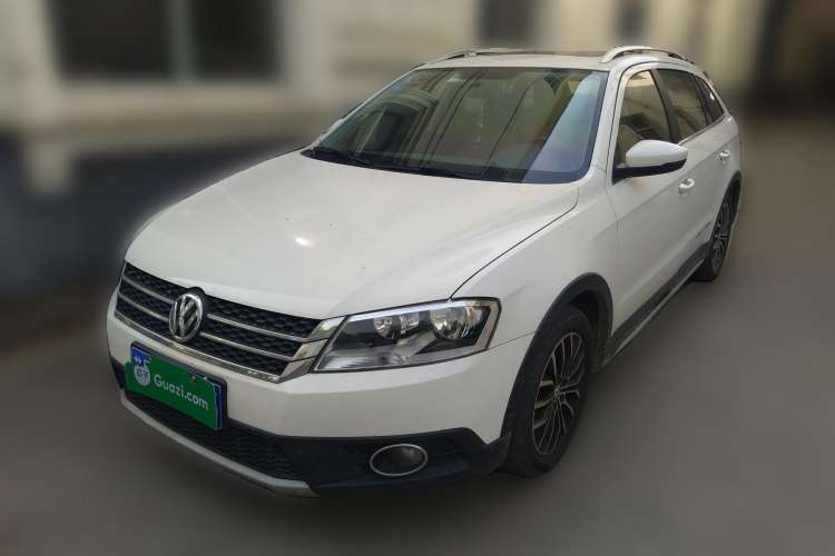 Used Volkswagen Cross Lavida 2014 1.4TSI DSG