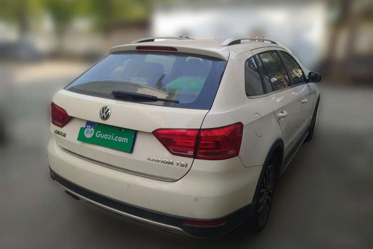 Used Volkswagen Cross Lavida 2014 1.4TSI DSG Rear Right 45 Deg