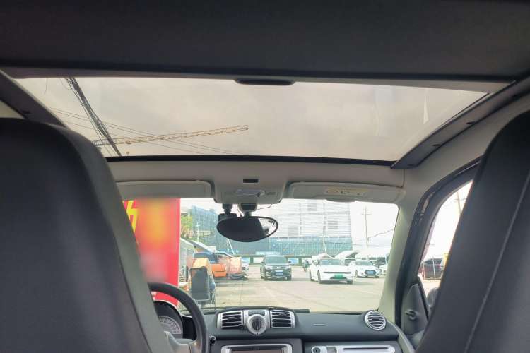 Used smart fortwo 2015 1.0 MHD New Year Special Edition
