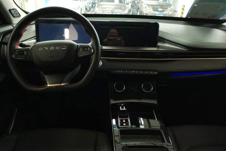 Used EXEED Zhuifeng C-DM 2022 1.5 TCI-DHT 105 km "Chengfeng Qi" Edition
