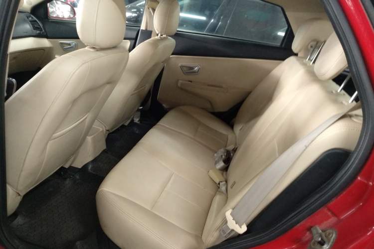 Used Chery Fengyun 2 2013 Hatchback 1.5L Manual Ruiyi Edition
