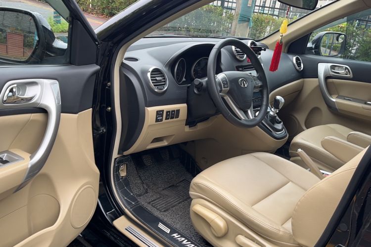 Used Haval H6 2011 Green Silence 2.0T Manual Two-Wheel Drive Elite Model