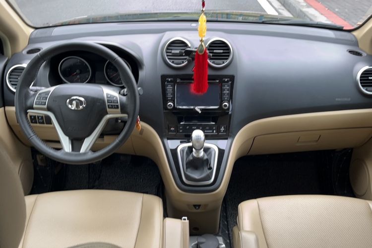 Used Haval H6 2011 Green Silence 2.0T Manual Two-Wheel Drive Elite Model