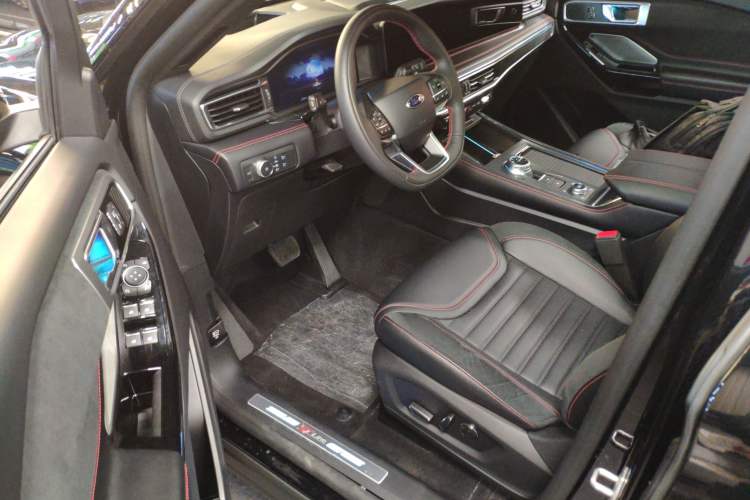 Used Ford Explorer 2023 EcoBoost 285 4x4 ST-LINE 6-Seater